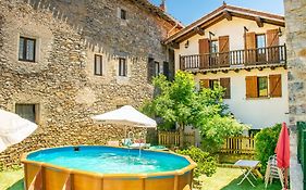 Casa De Vacaciones Casa Rural Artorena, En El Corazón Del Valle De La Ulzama